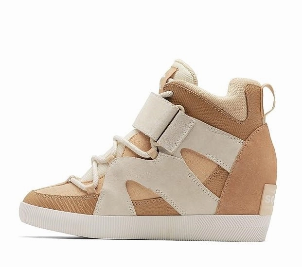 Sorel Women's Out N About Sport Wedge - Nova Sand/Canoe MoistureControlClothing