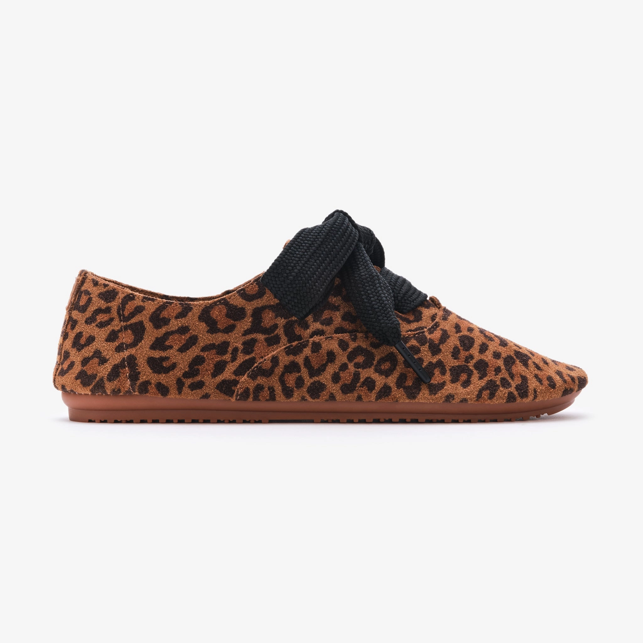 running in a prairie area shoes Stella Leo - Caramel