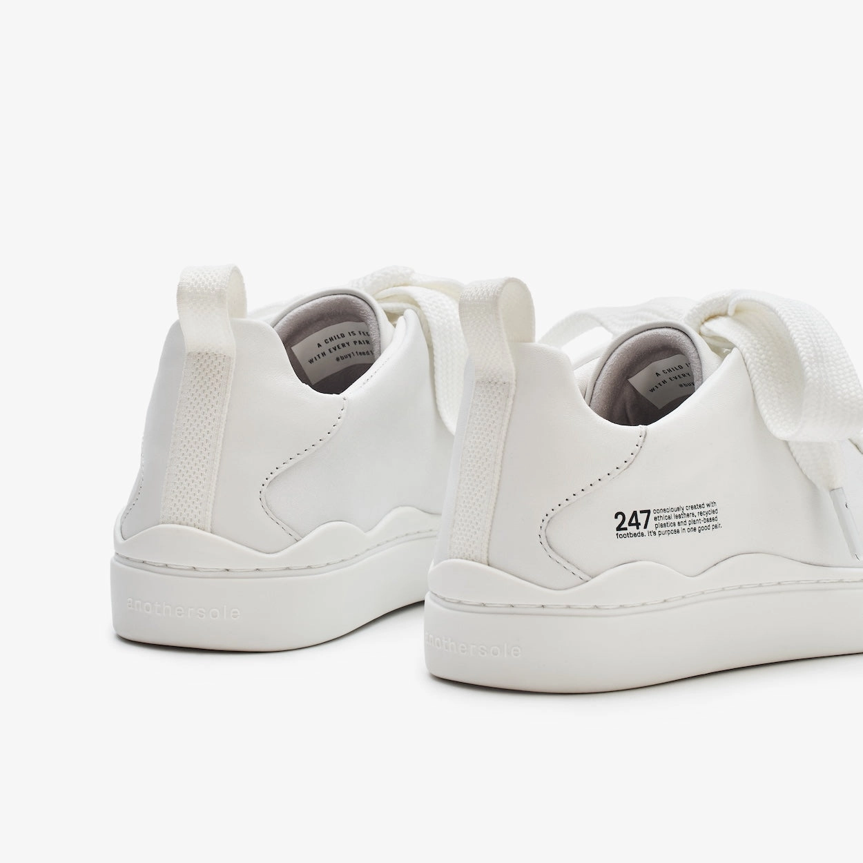 dry - climate shoes Ergonomic Arch Contour Stella (Women) - White