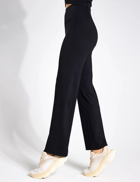 Poolside attire Non Restrictive Fit Straight Leg Yoga Joggers - Black