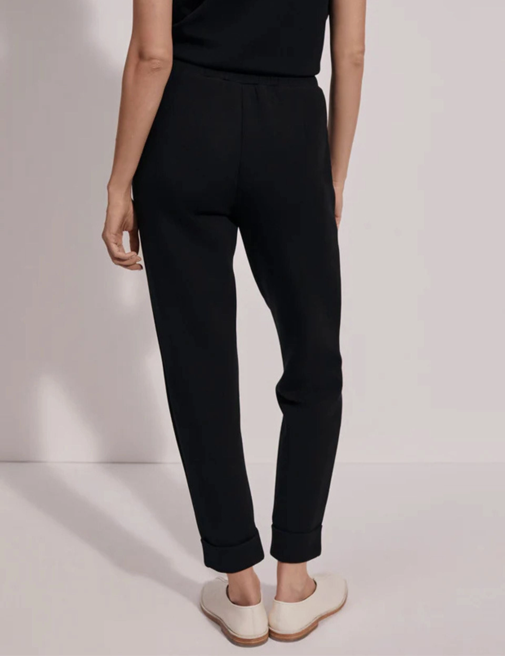 The Rolled Cuff Pant 25" - Black Locking Zippers