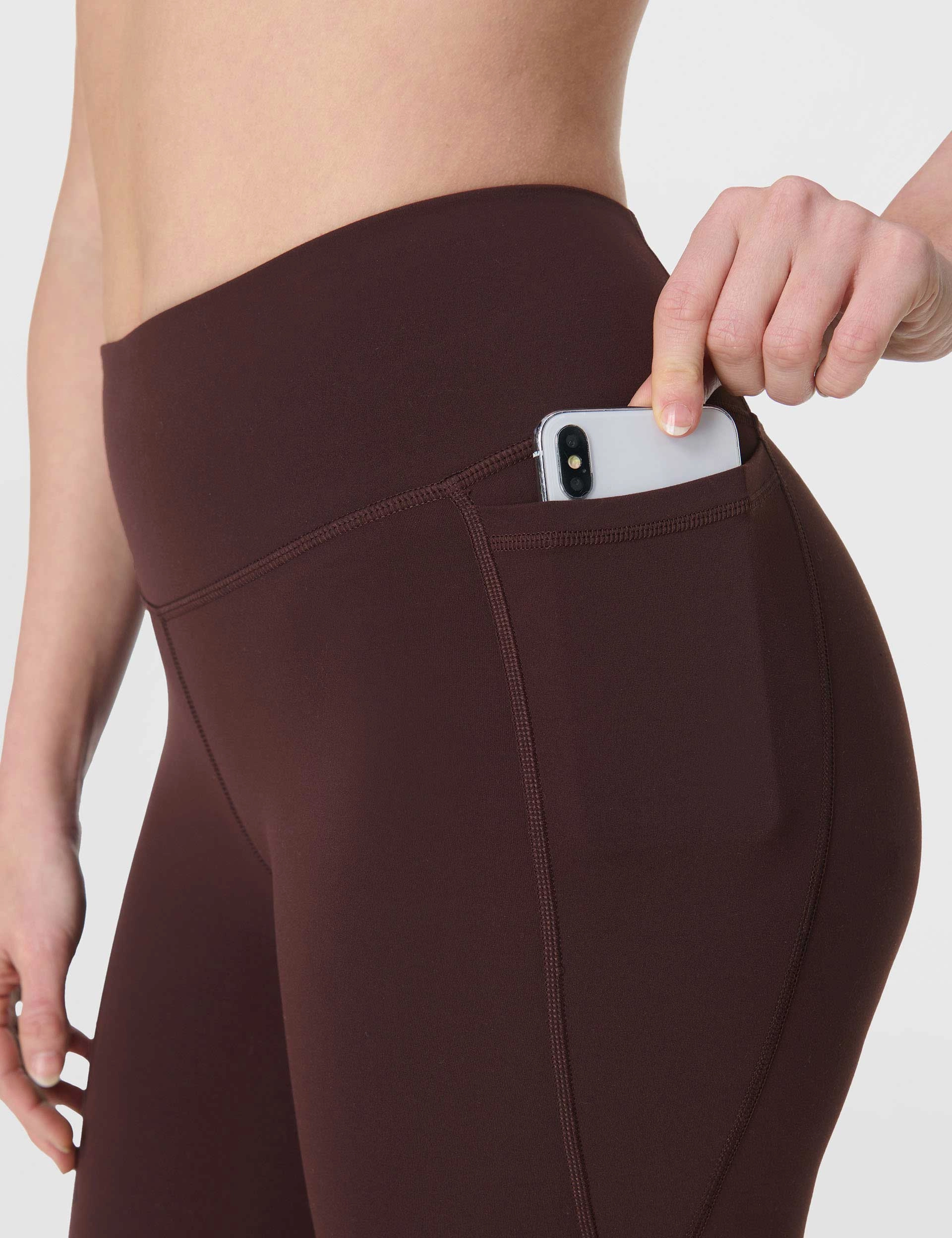 Ultimate Studio 7/8 Leggings - Sable Brown Simple Layering