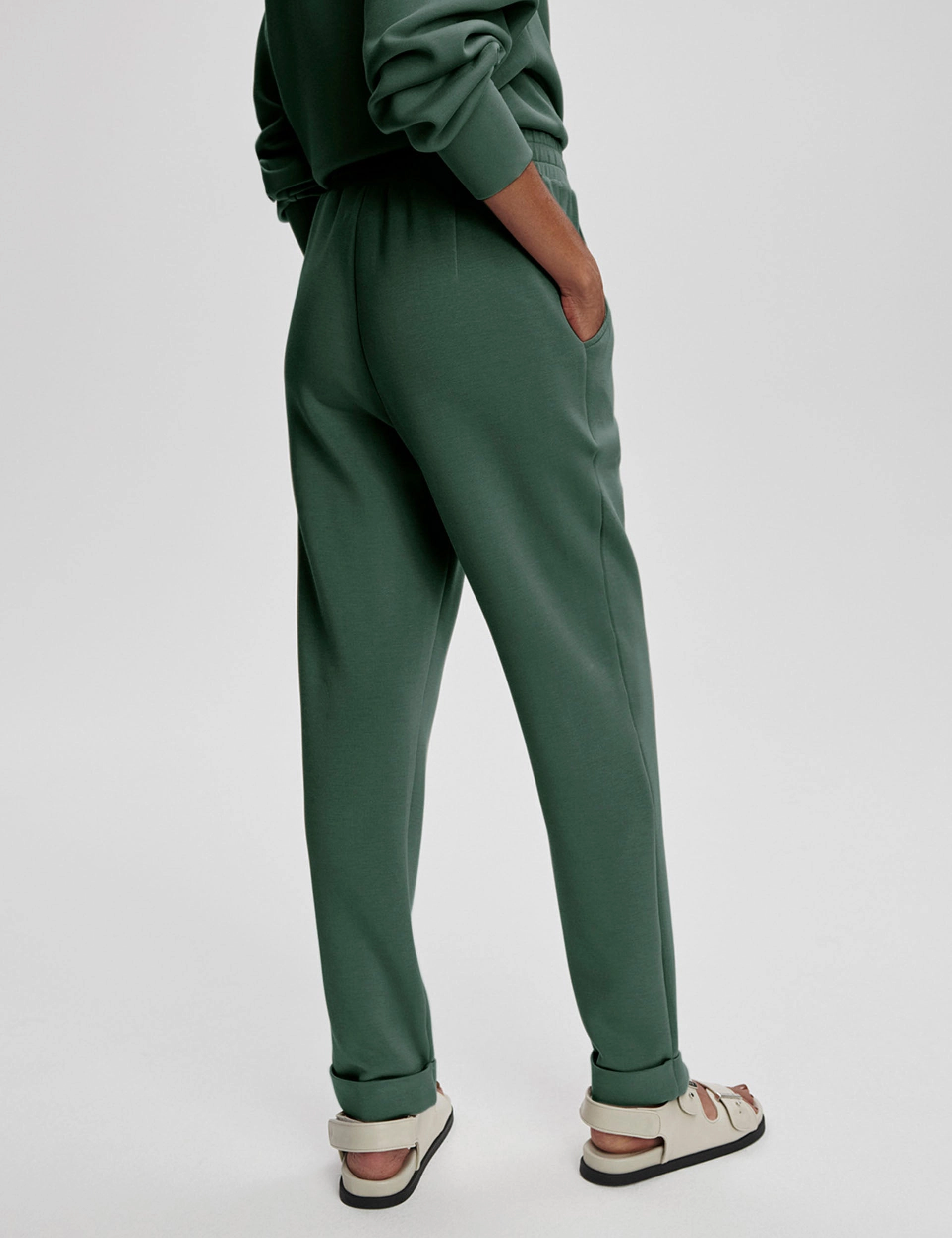 Tagless Comfort Design Casual Comfort Fit The Rolled Cuff Pant 25" - Cilantro