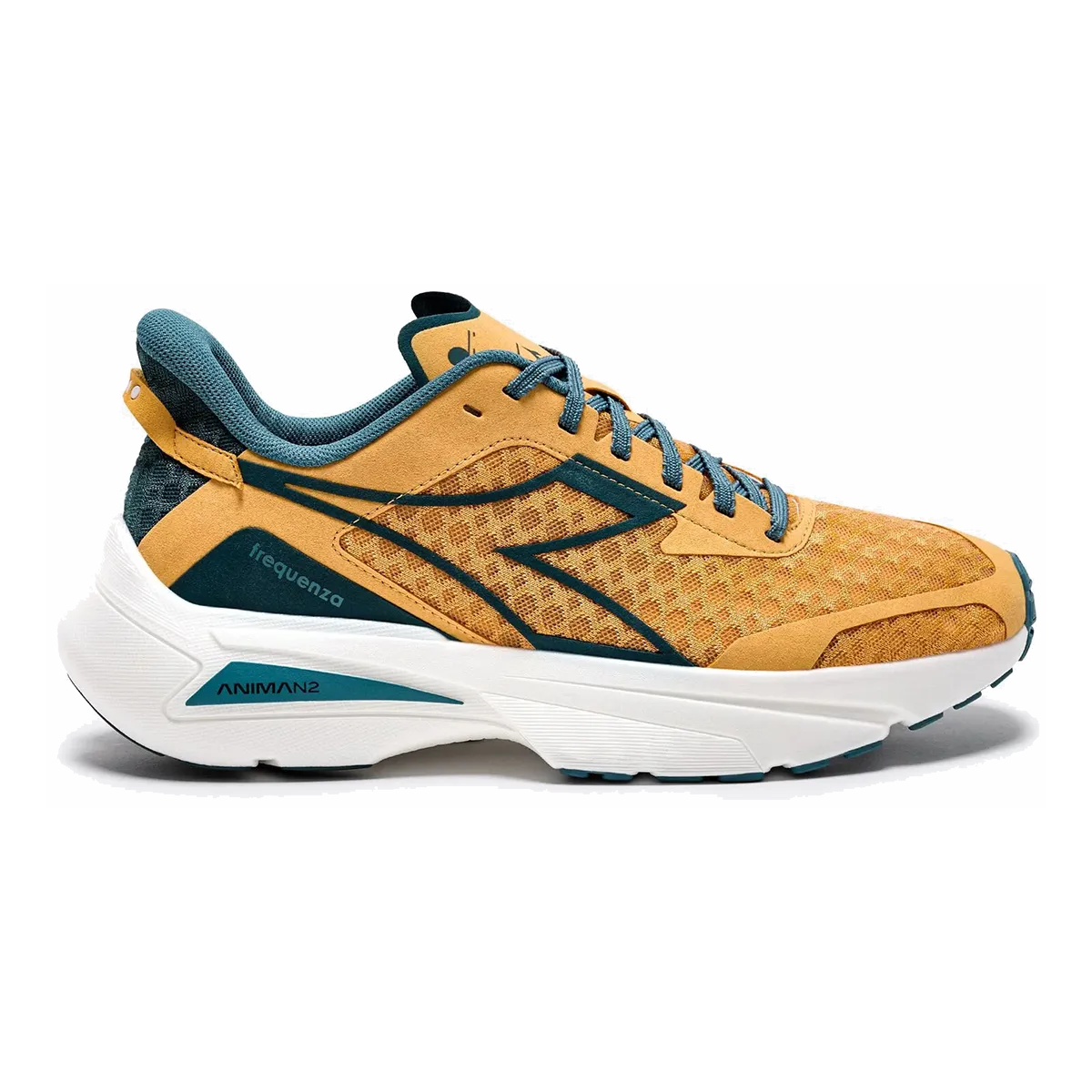 Diadora Frequenza running in the heat