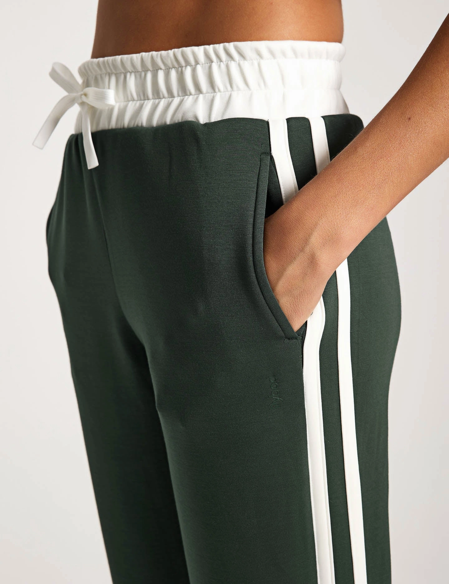 Yoga Capri Stretch Wear Nikki Wide Leg Jogger - Deep Green