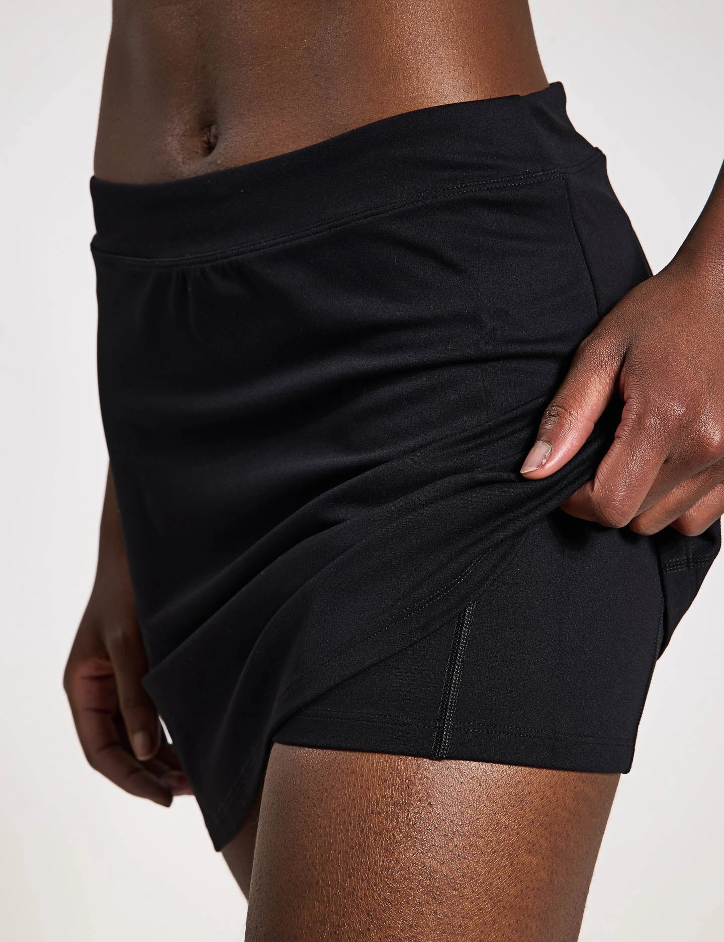 Maya Skirt - Black Fresh Flow