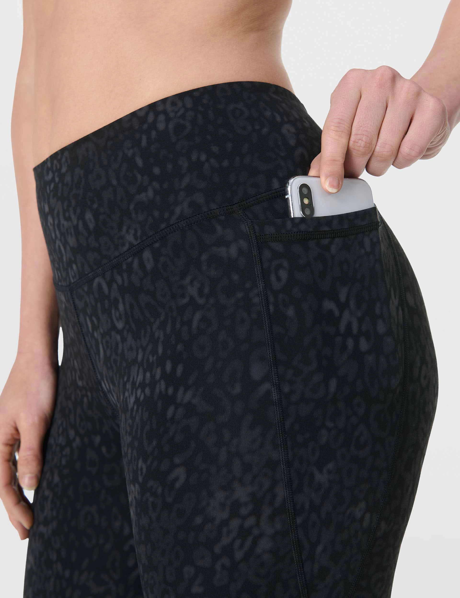 Trendy Trousers Ultimate Studio 7/8 Leggings - Black Panther Print