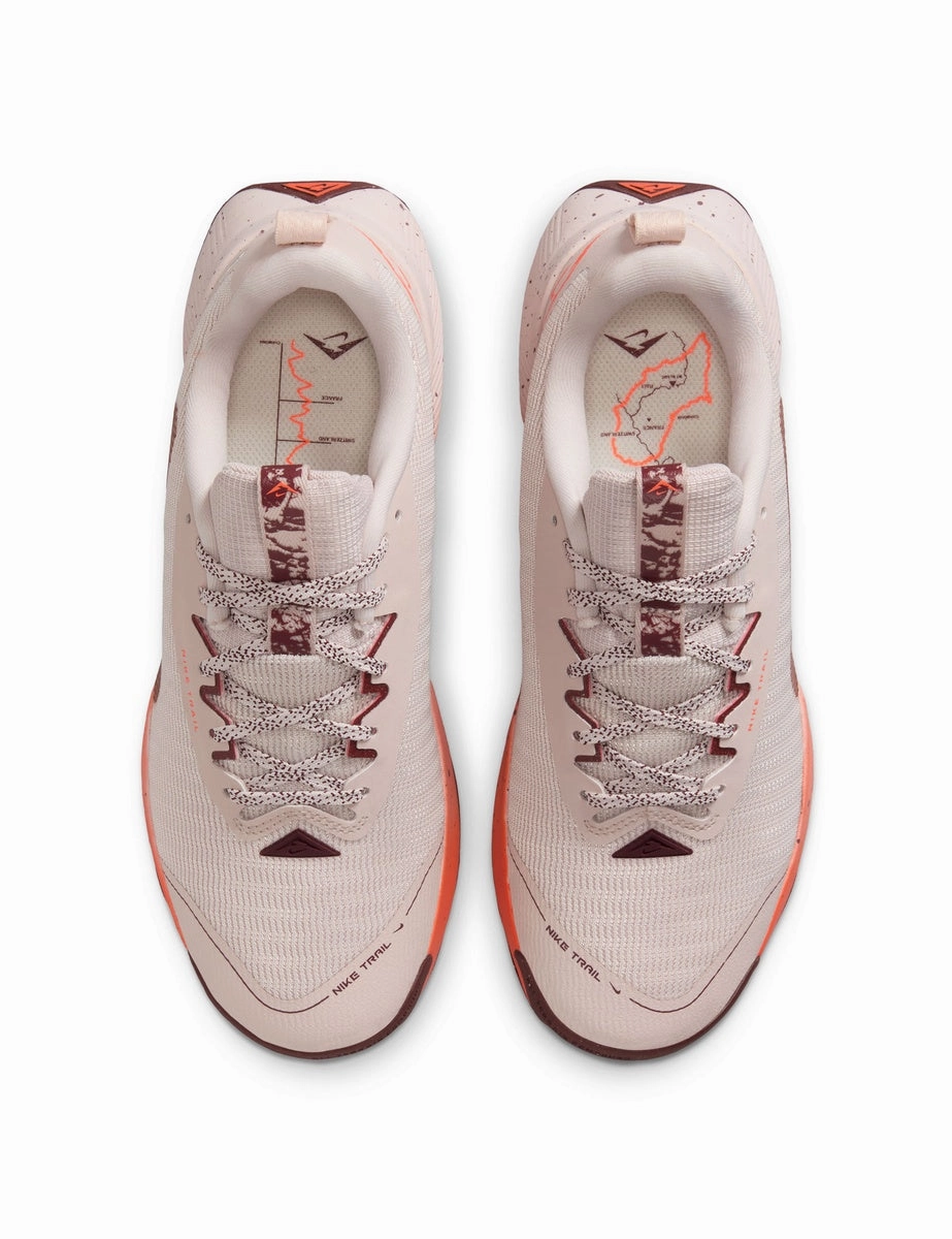 Juniper Trail 3 Shoes - Silt Red/Sail/Dark Team Red foot - endurance running shoes