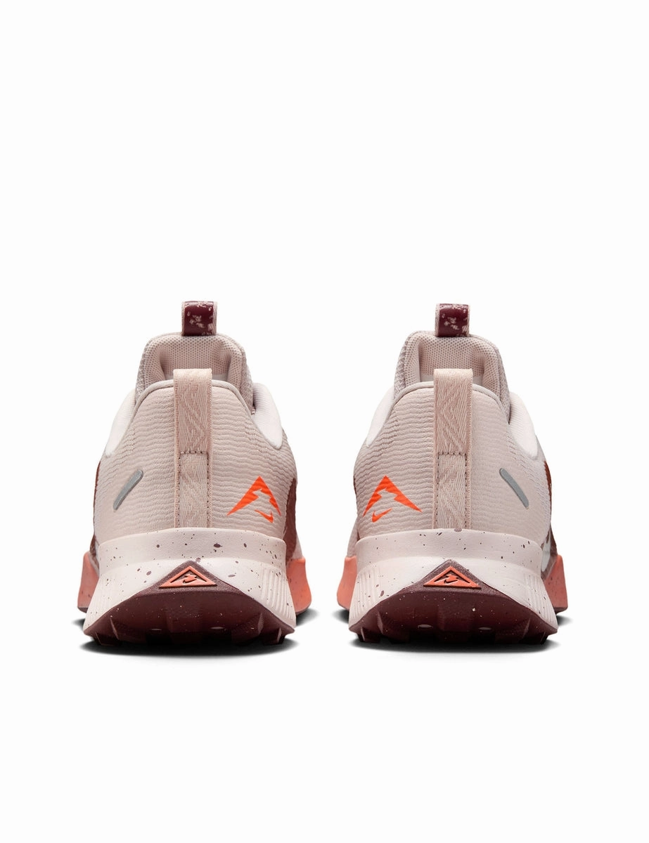 Juniper Trail 3 Shoes - Silt Red/Sail/Dark Team Red snow running footwear Lockdown fit