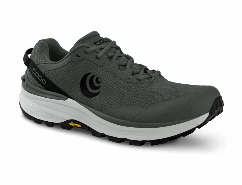 Topo Athletic Men's Traverse (Wide Width) - Grey/Charcoal Iconic silhouette