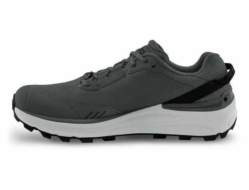 Topo Athletic Men's Traverse (Wide Width) - Grey/Charcoal Sophisticated Comfort