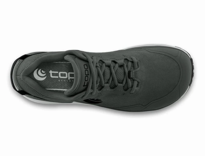 Topo Athletic Men's Traverse (Wide Width) - Grey/Charcoal loose - fit